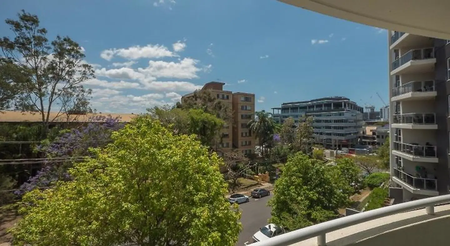 Founda Gardens Apartments EXTERIOR