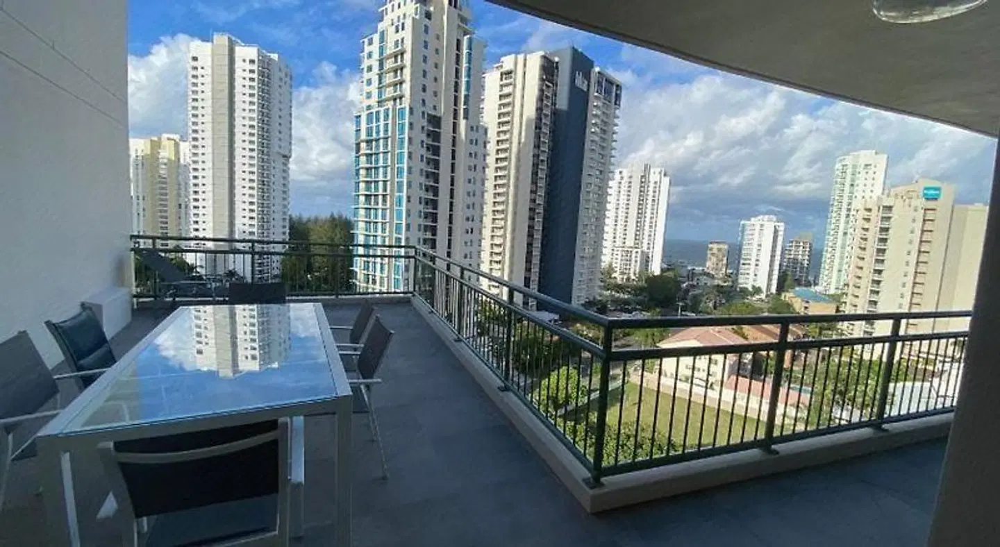 Meriton on Main Beach Terrasse