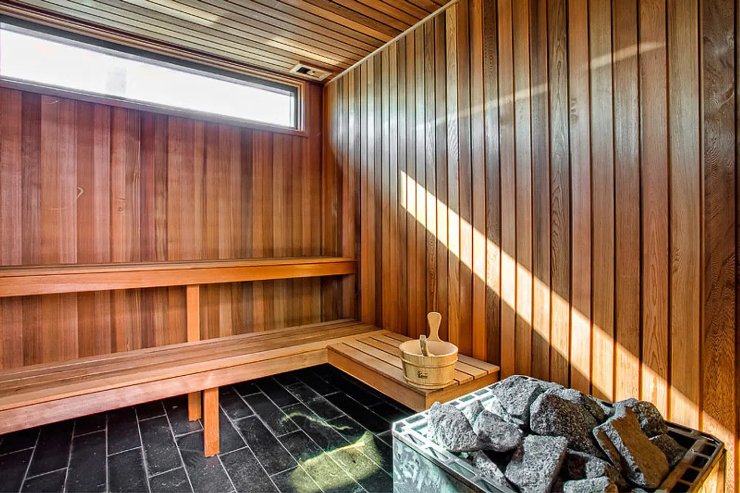 Quattro on Astor Apartments HEALTH_BEAUTY