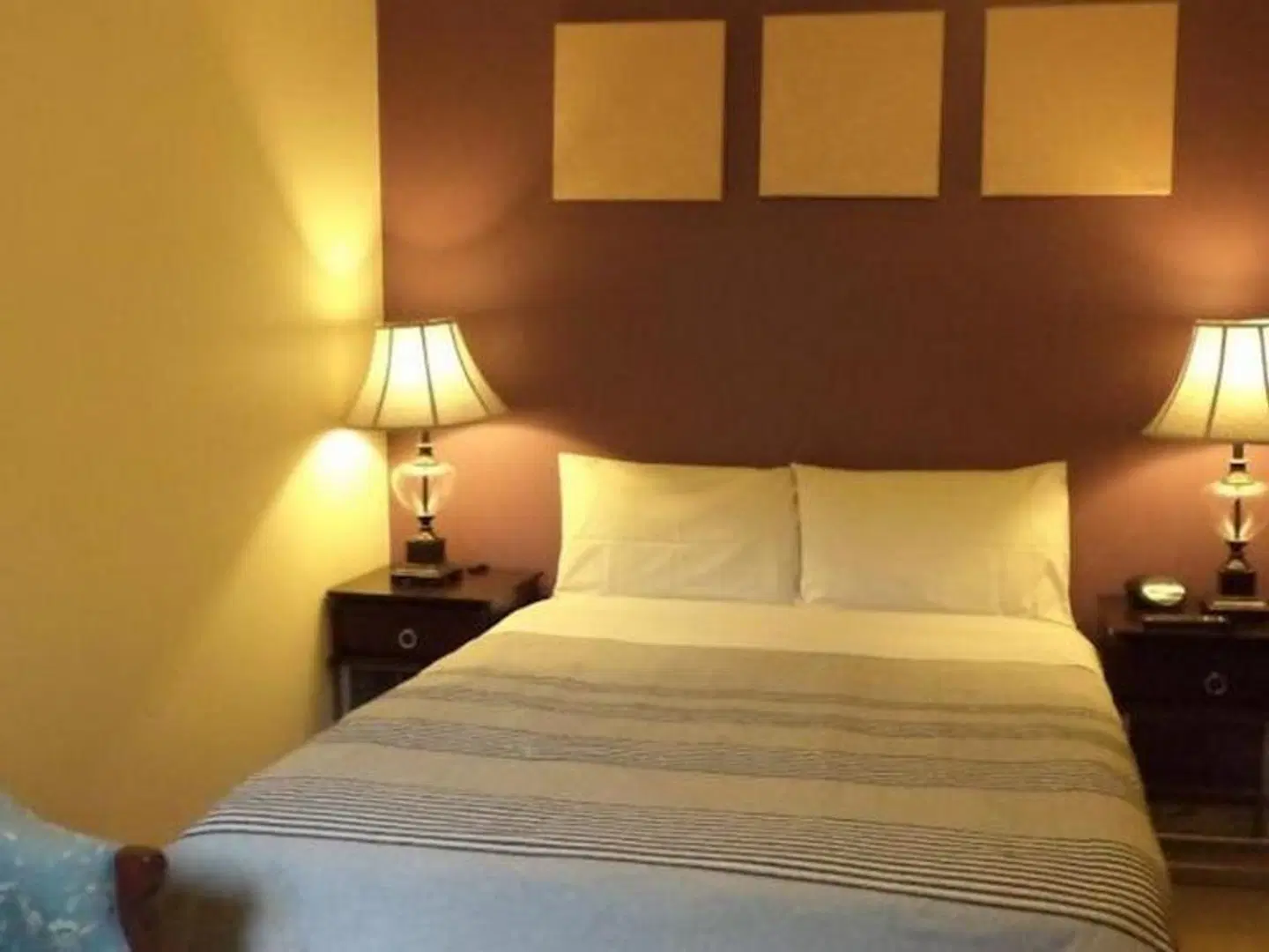Arcadian Bed & Breakfast ROOM_EXAMPLE