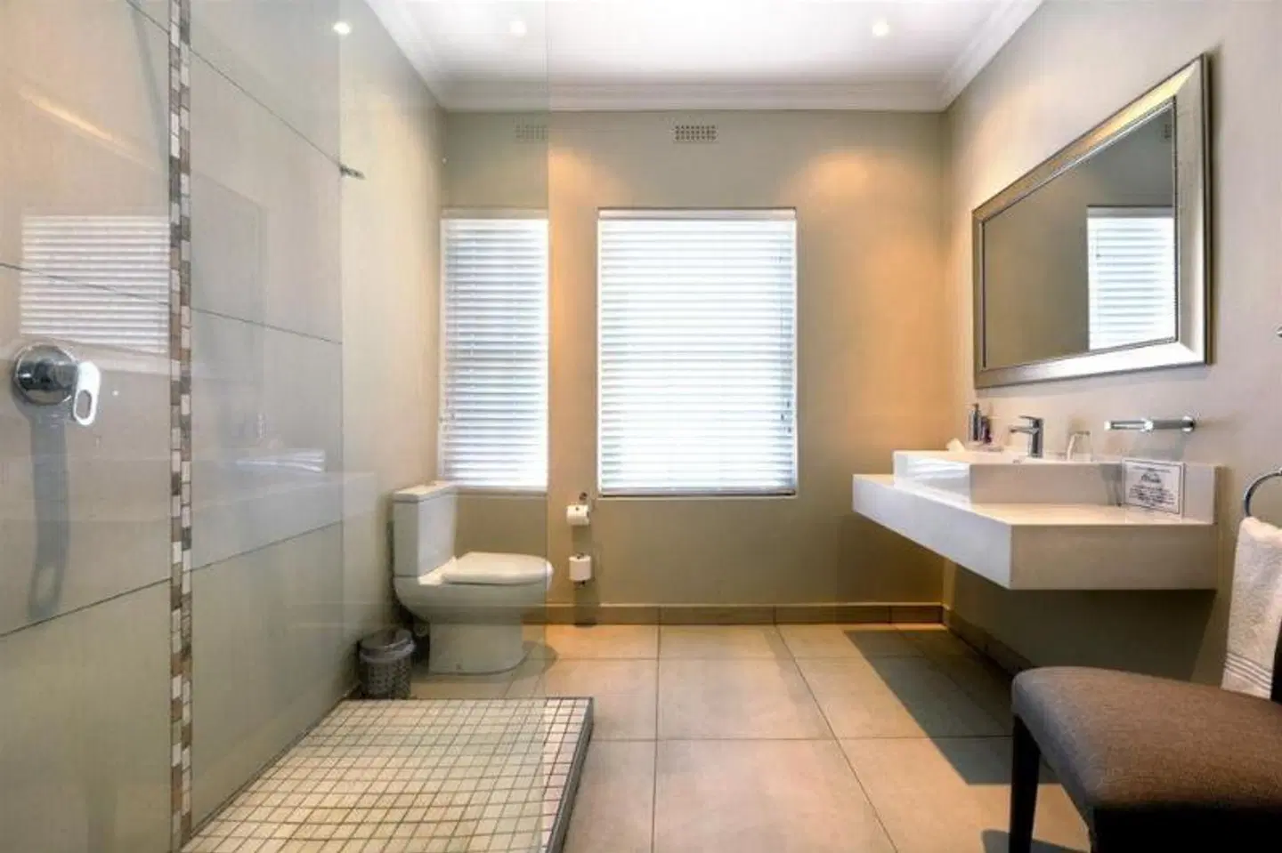 Lavender Farm Guest House Badezimmer