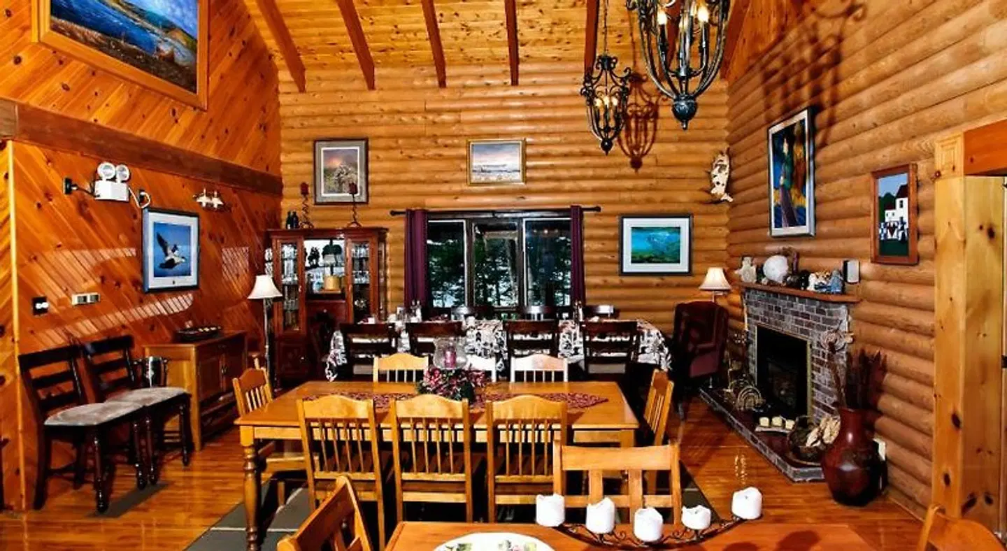 Tuckamore Lodge Bar