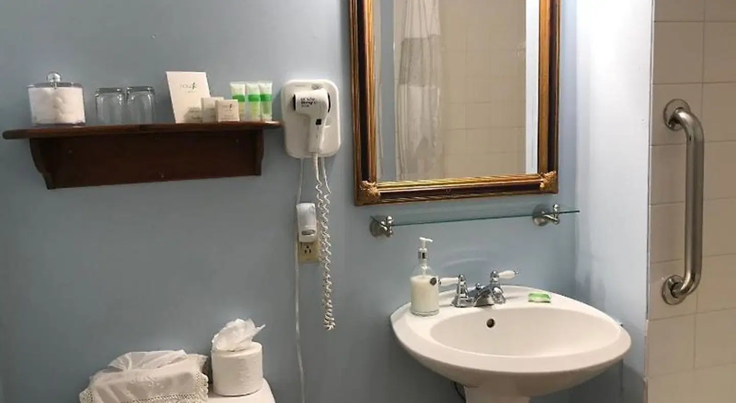 Tattingstone Inn Badezimmer