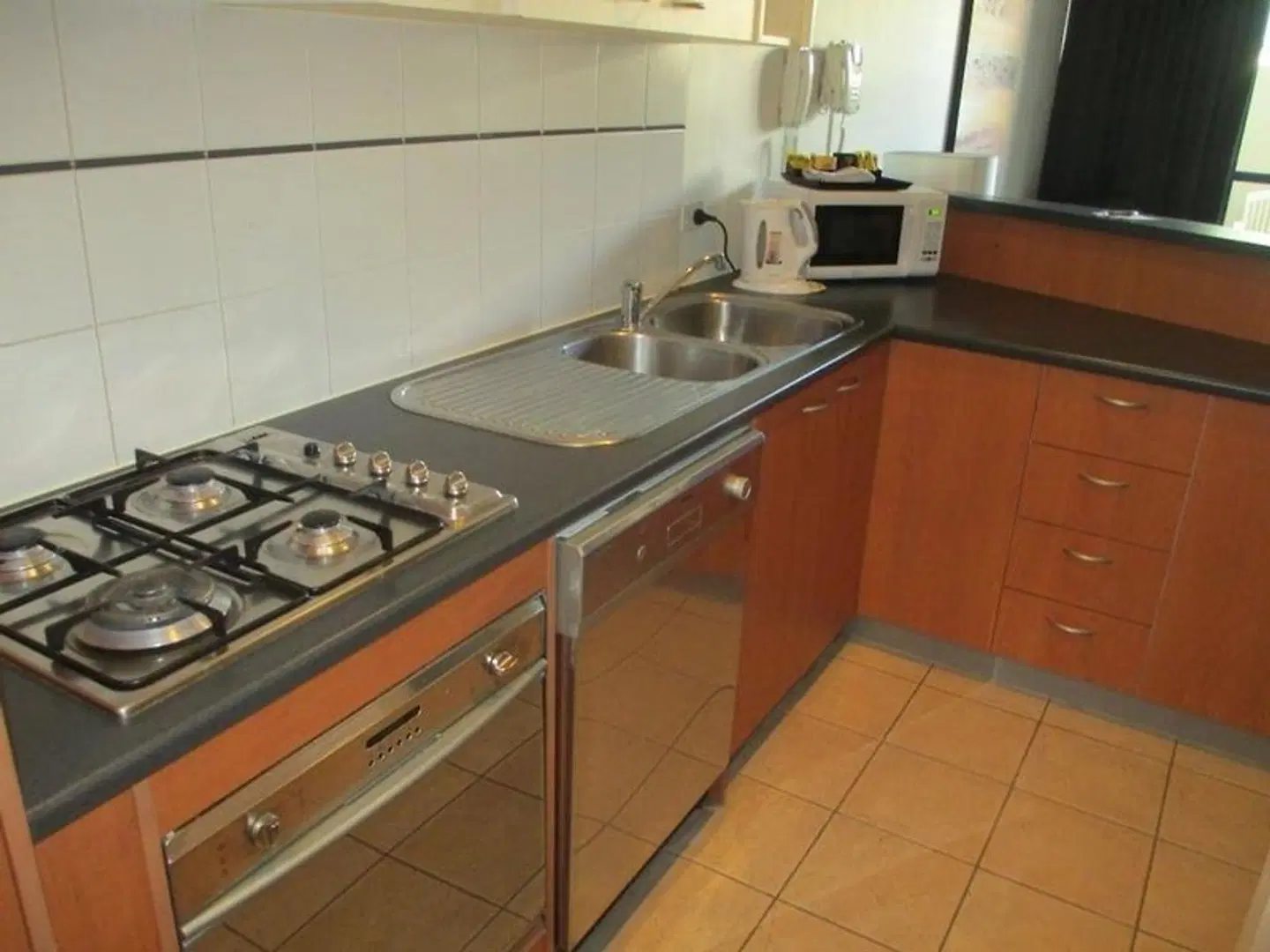 RNR Serviced Apartments Adelaide (Sturt St) ROOM_EXAMPLE