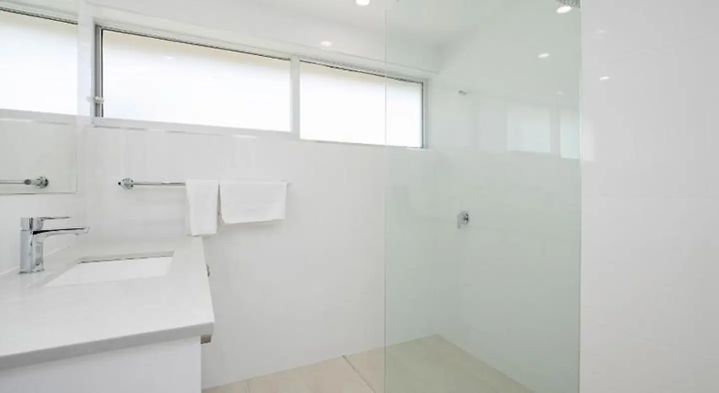Narrowneck Court Badezimmer