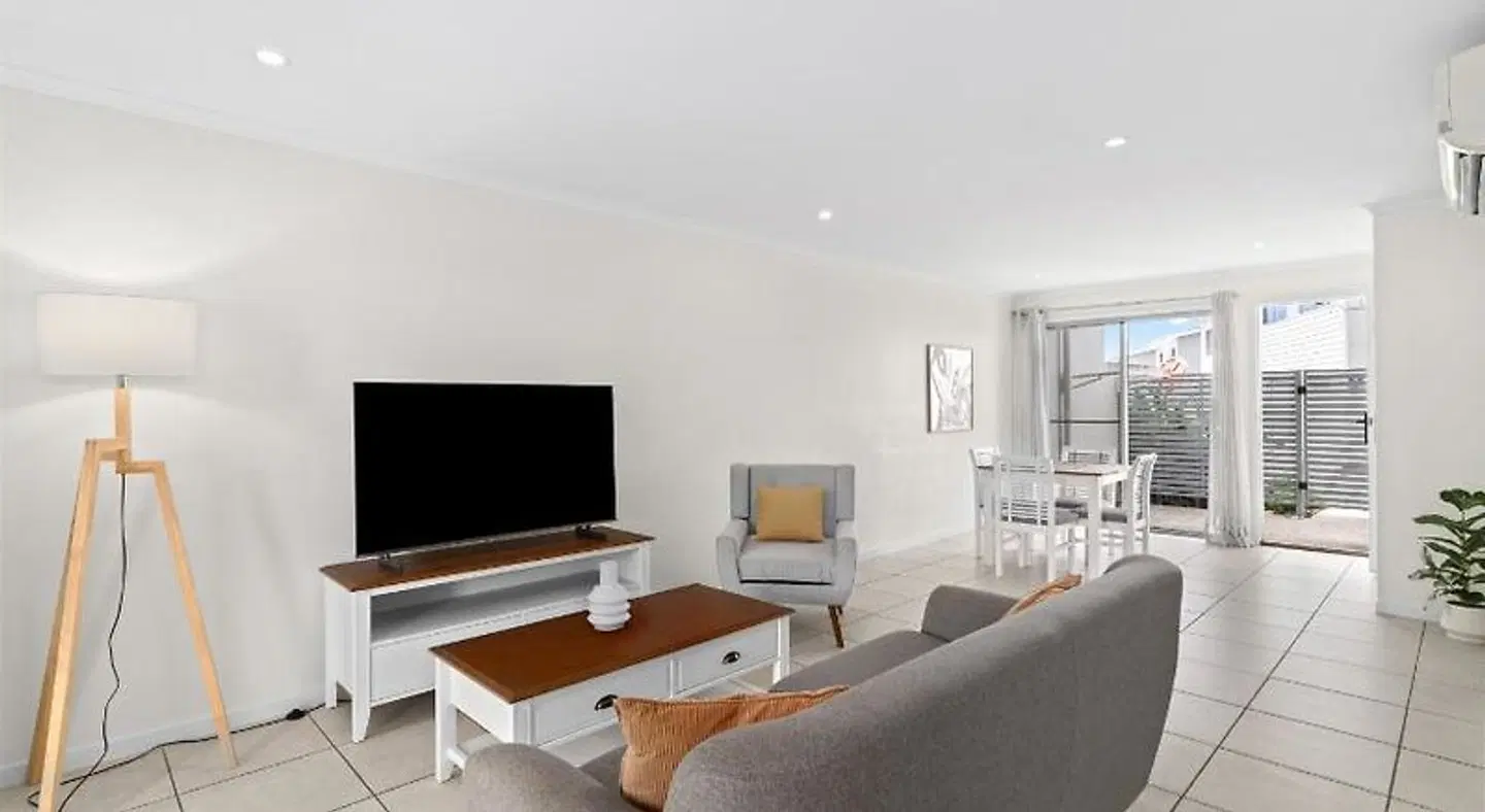 Direct Hotels - Breeze on Brightwater ROOM_EXAMPLE