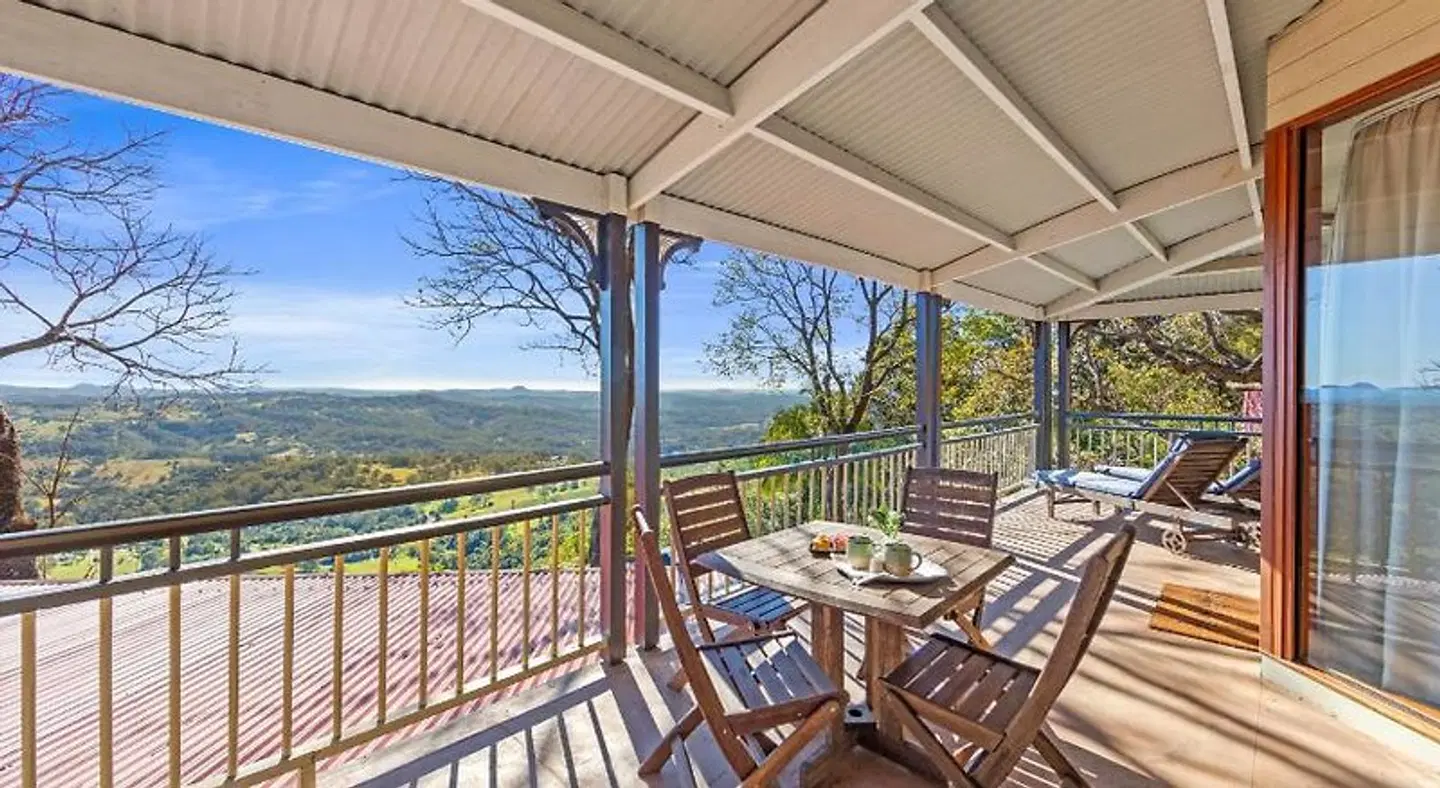 Mayfield on Montville Terrasse