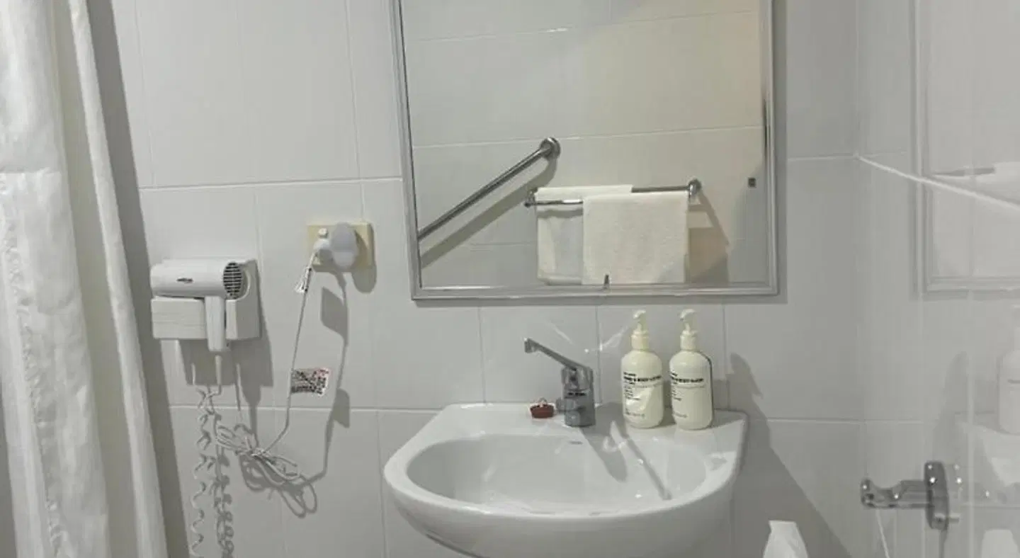 Cootamundra Heritage Motel & Apartments Badezimmer