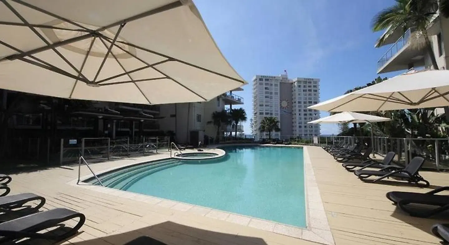 Swell Resort OUTDOOR_POOL