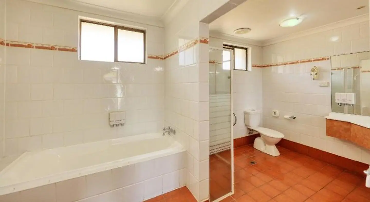 James Street Motor Inn Badezimmer