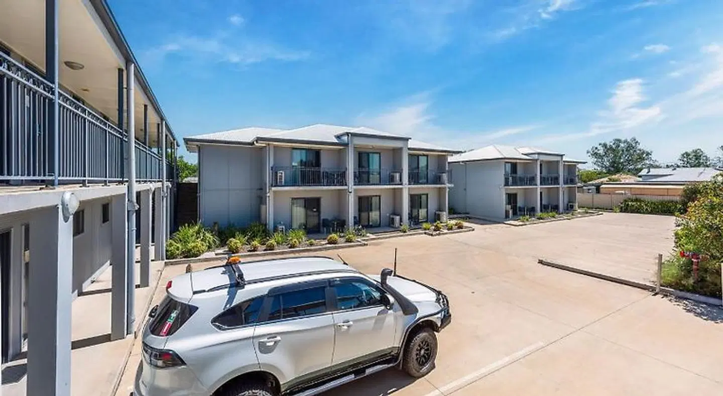 Royal Motel Miles SPORTS_AND_LEISURE