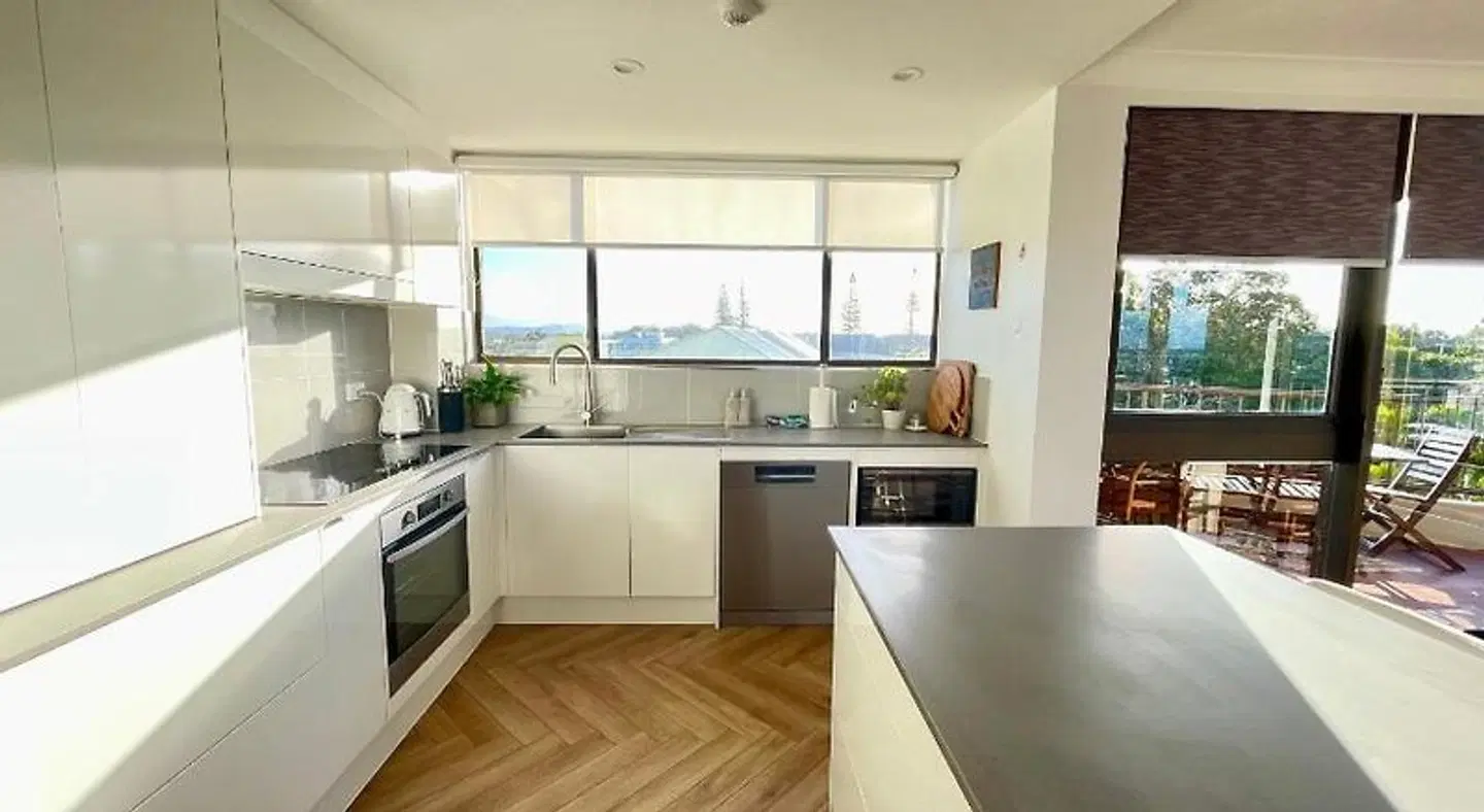Broadwater Shores Water Front Apartments LOUNGE_LOBBY