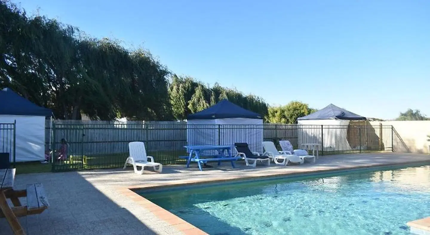 Lancelin Lodge OUTDOOR_POOL