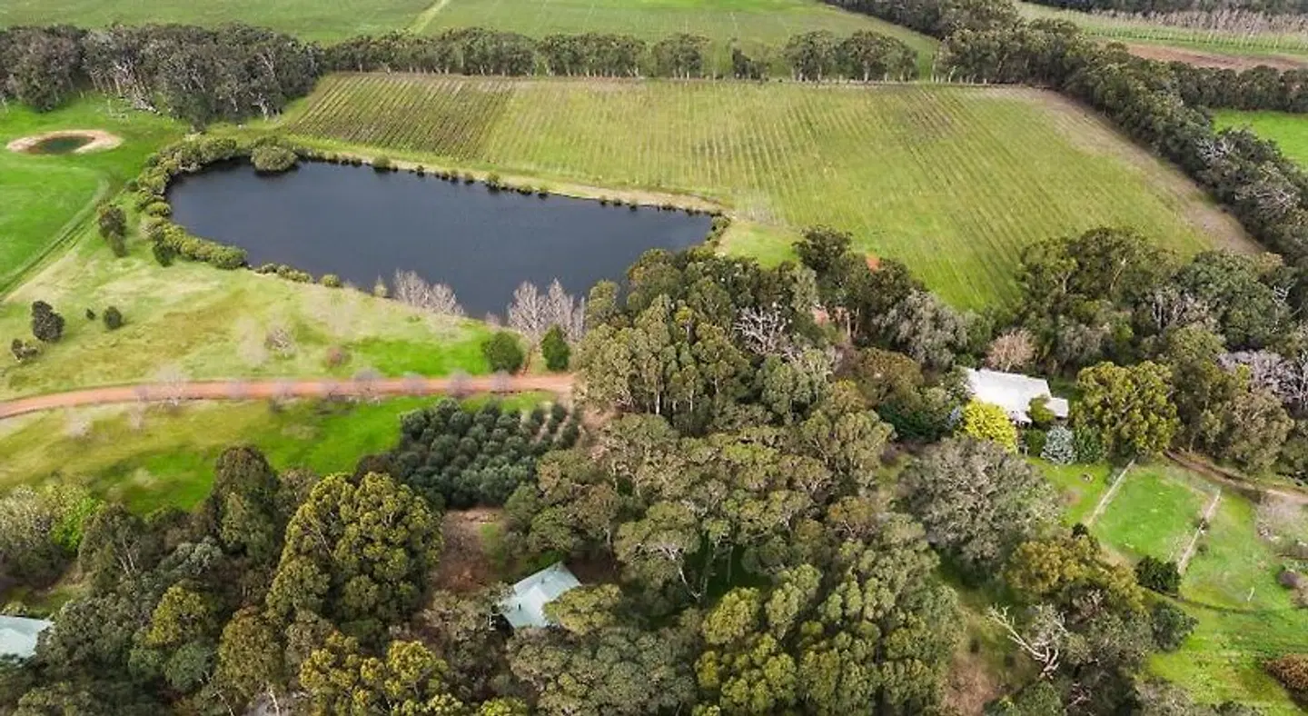 Bettenays Margaret River LANDSCAPE