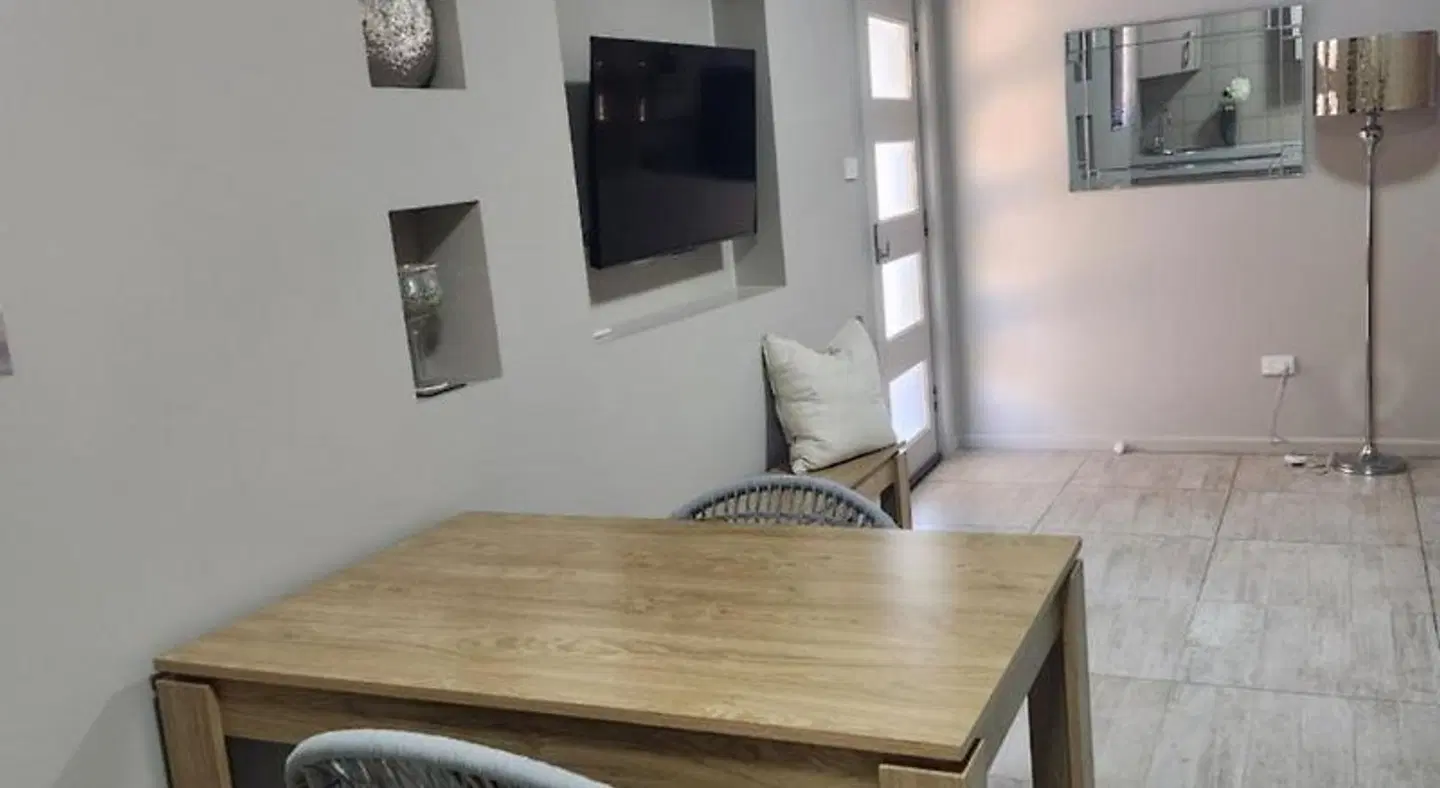 Kindred Studio Apartments ROOM_EXAMPLE