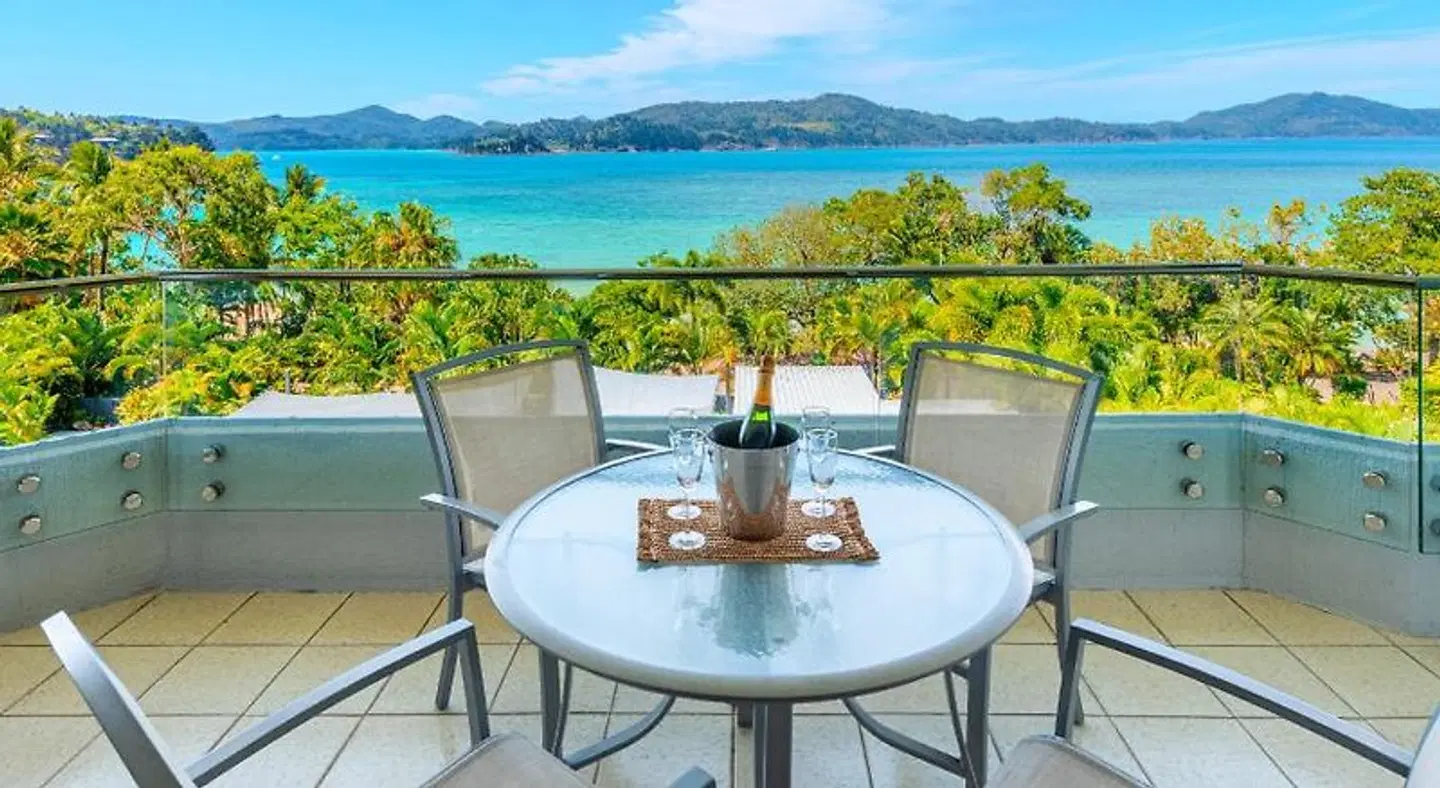 Hibiscus Apartments Terrasse