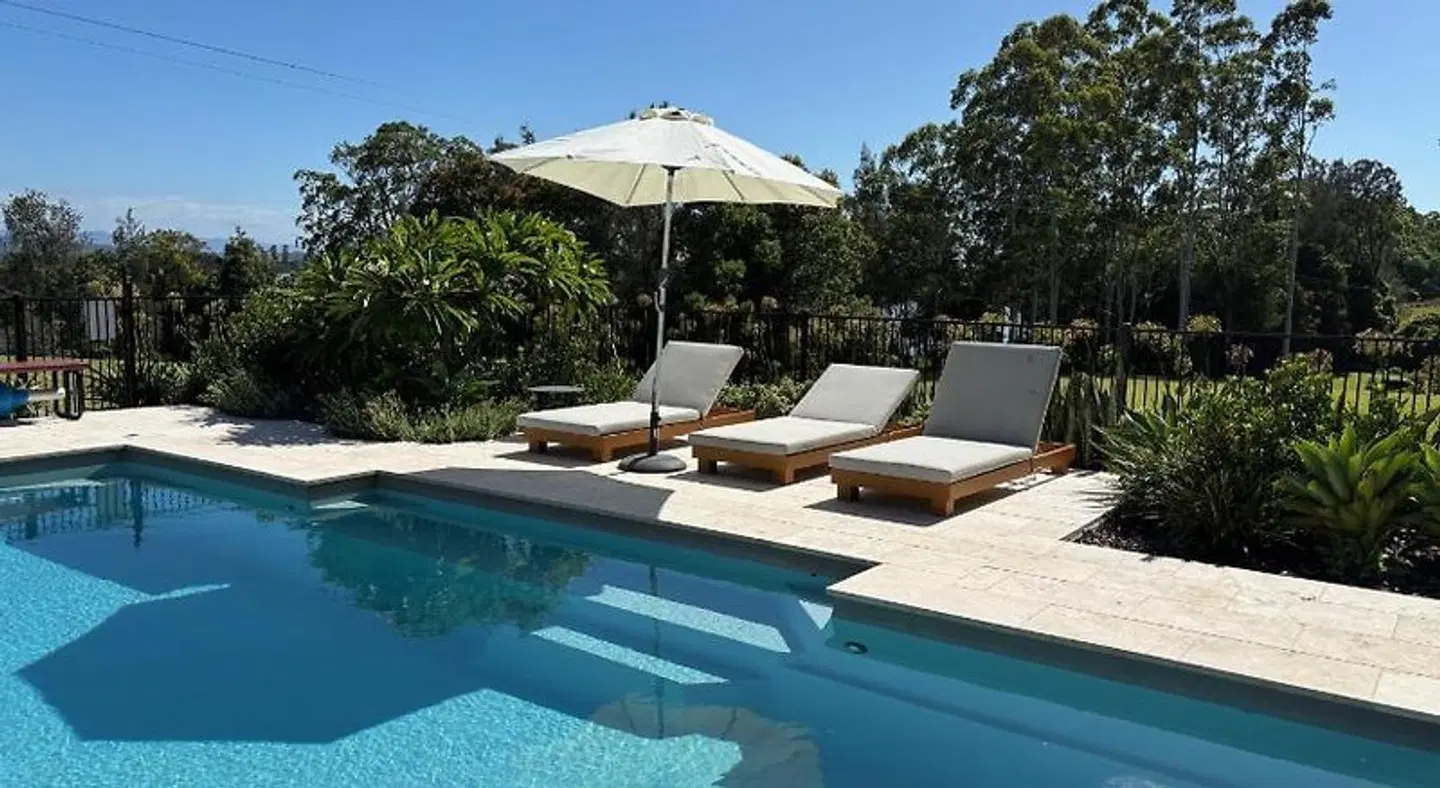 Mansfield on the Manning OUTDOOR_POOL