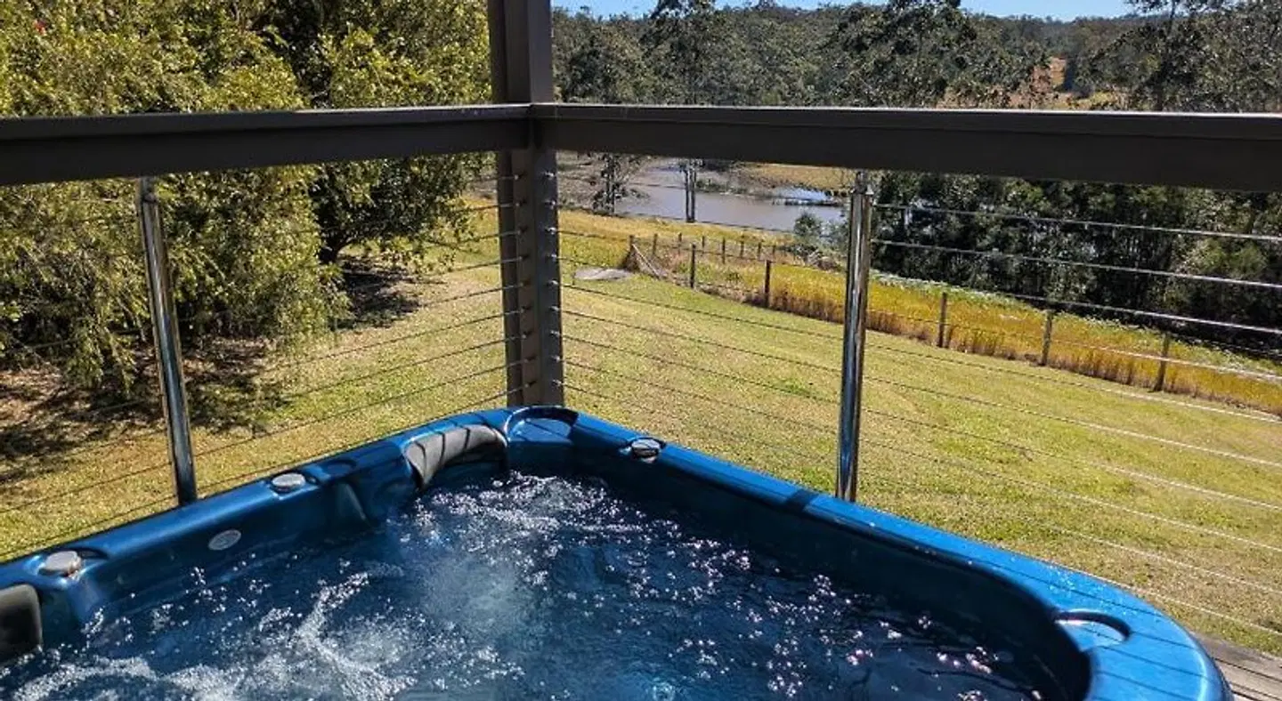 Clarendon Forest Retreat OUTDOOR_POOL