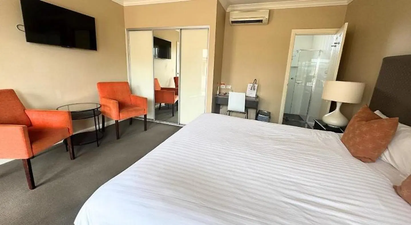 Sundowner Motel Hotel ROOM_EXAMPLE