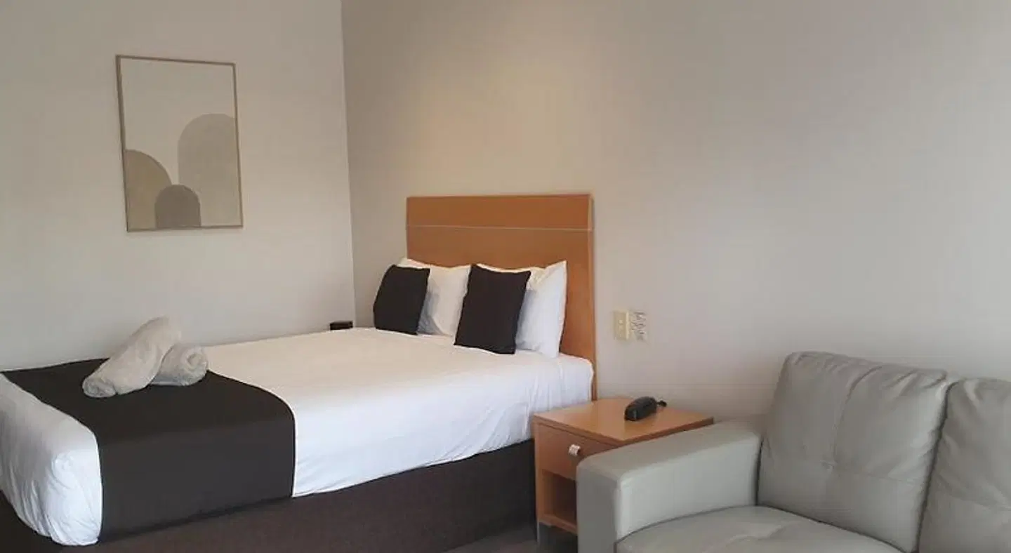 Golden Reef Motor Inn ROOM_EXAMPLE