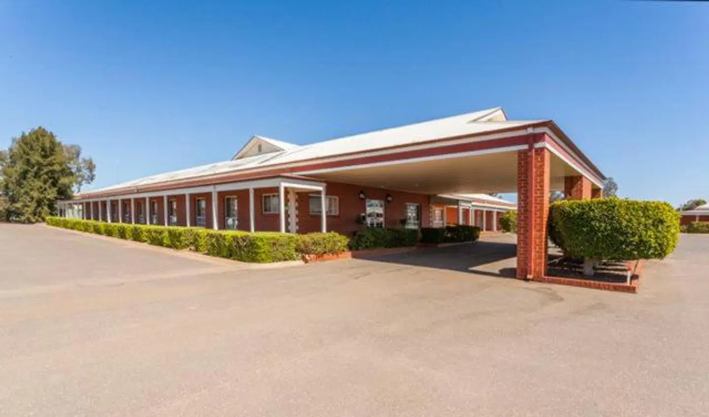 The Kidman Wayside Inn EXTERIOR