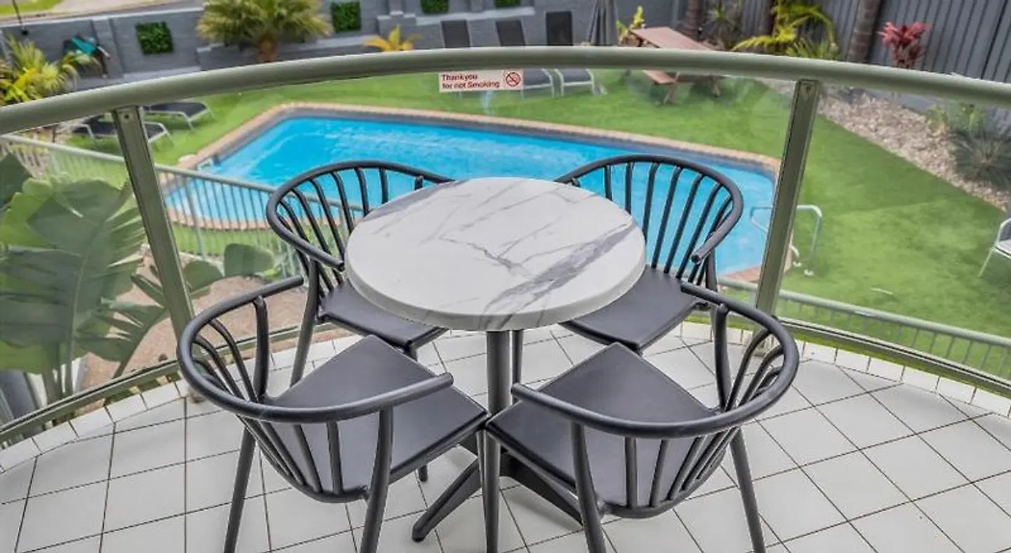 The Palms Apartments Terrasse