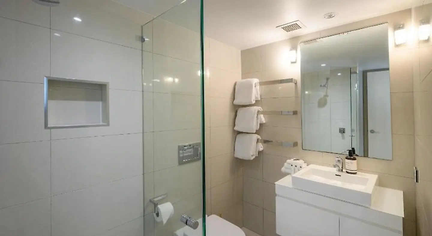 #2 Hastings Street Badezimmer