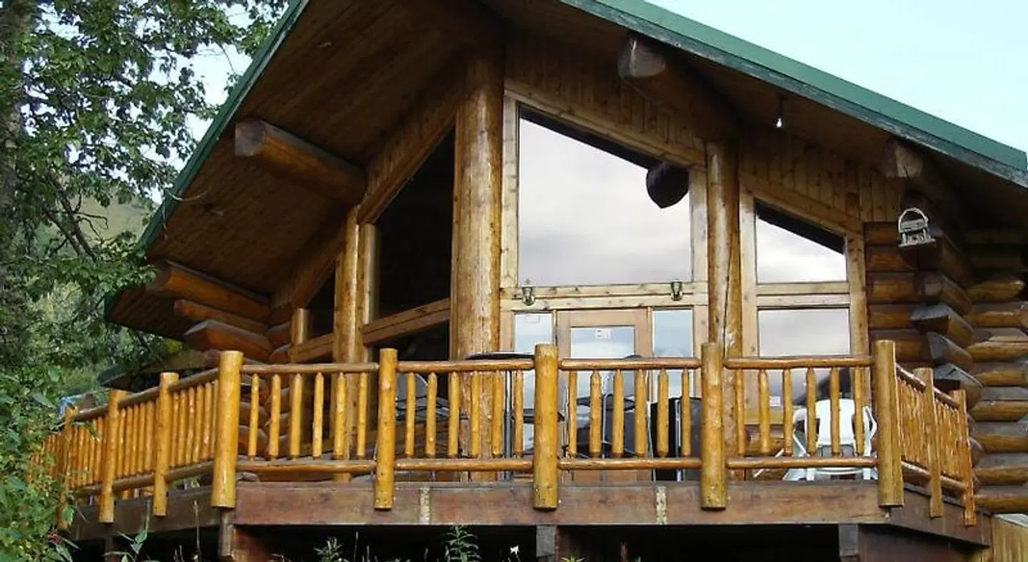 Summit Lake Lodge EXTERIOR
