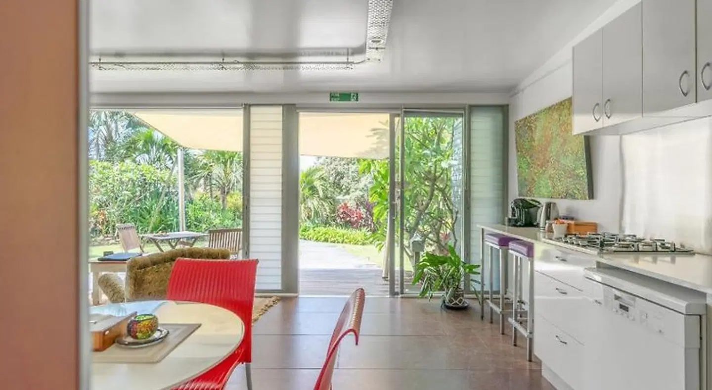 ArtHOUSE Beachfront Accommodation Badezimmer