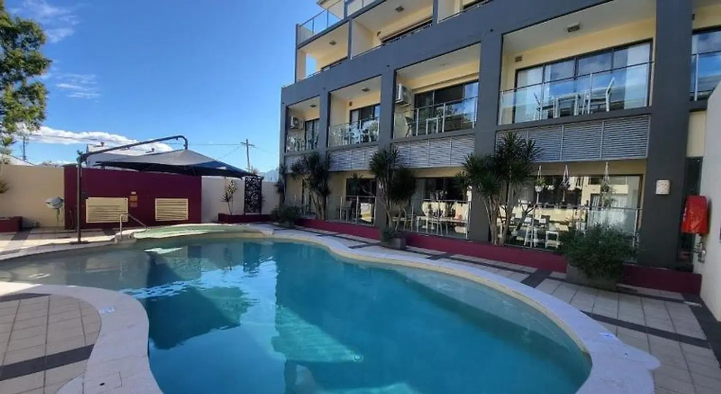 Eden by the Bay OUTDOOR_POOL