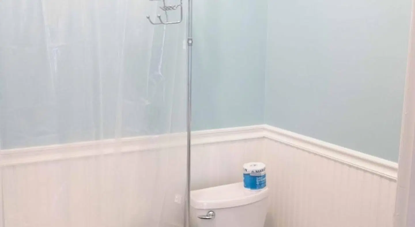 Sauerdough Lodging Badezimmer
