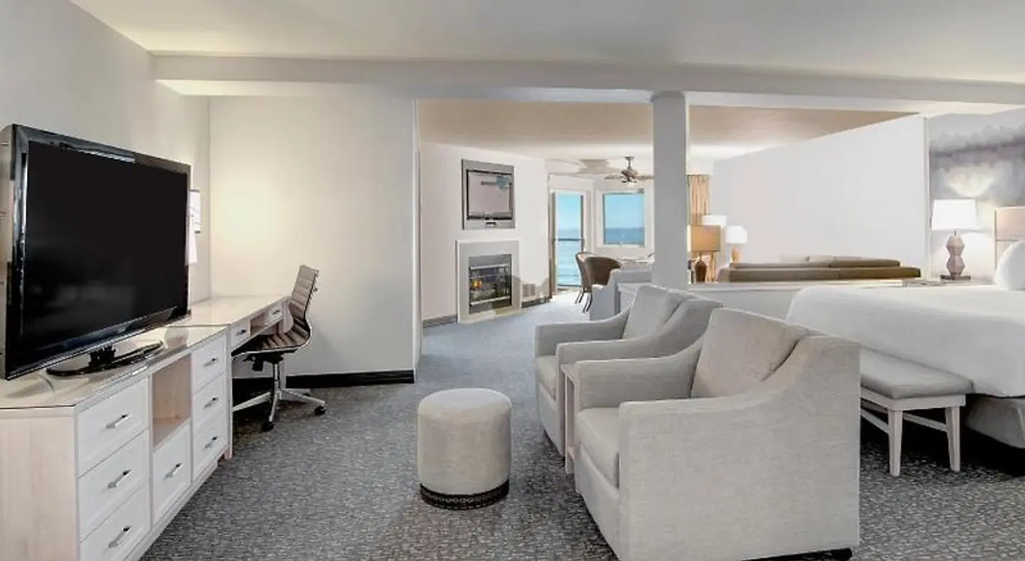 Hallmark Resort - Newport LOUNGE_LOBBY