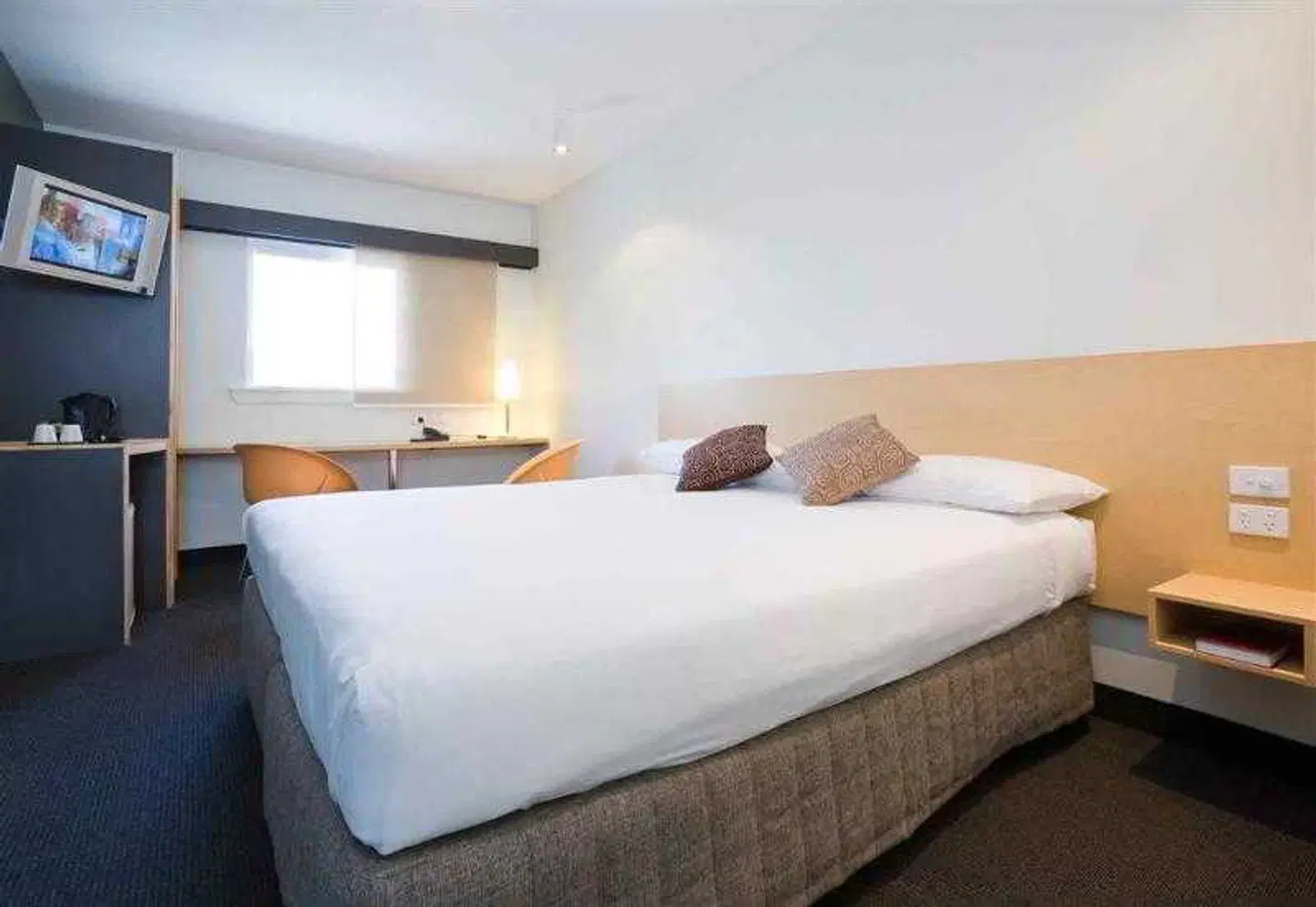 The Palmer Collective ROOM_EXAMPLE