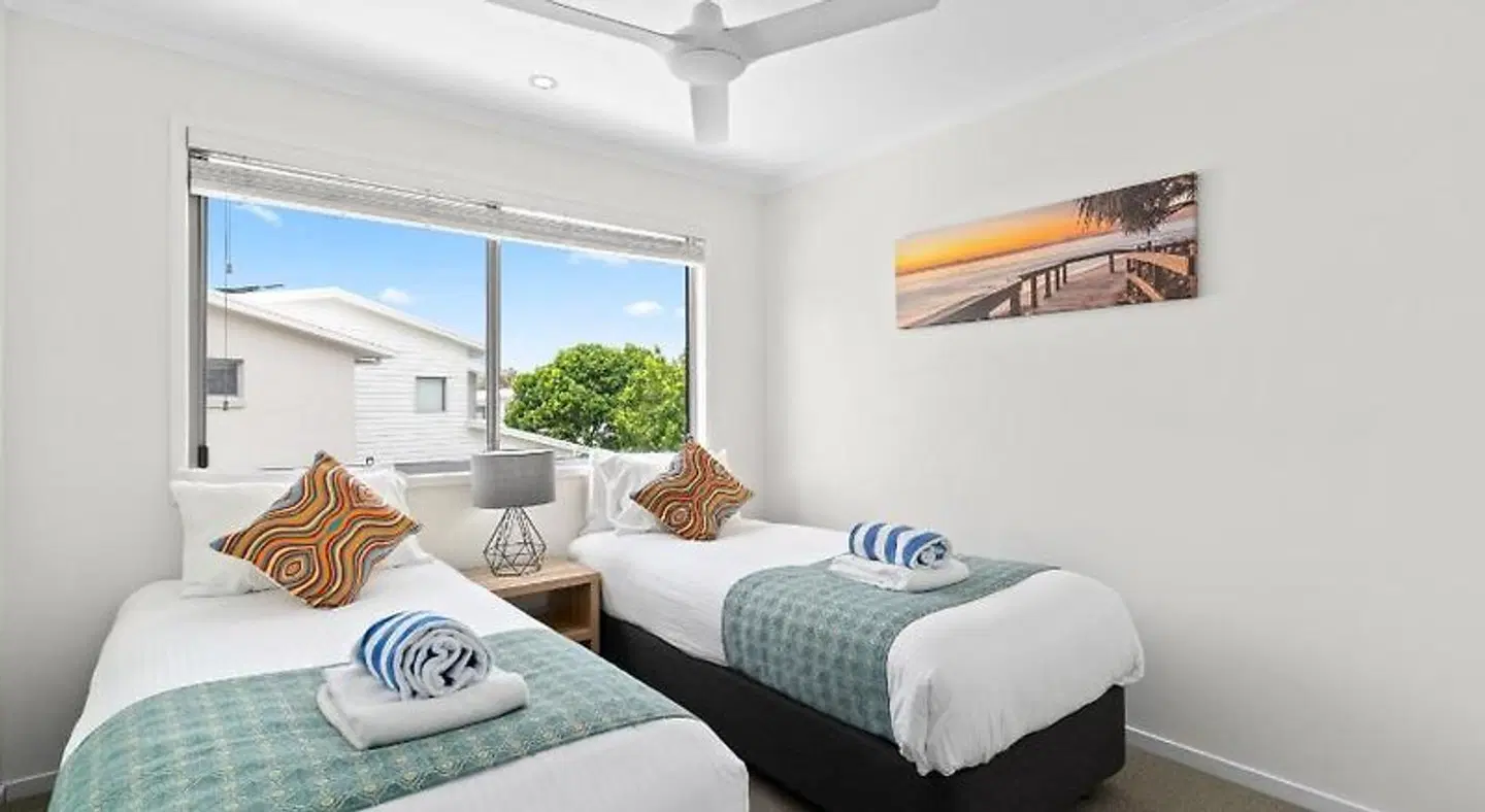 Direct Hotels - Breeze on Brightwater ROOM_EXAMPLE