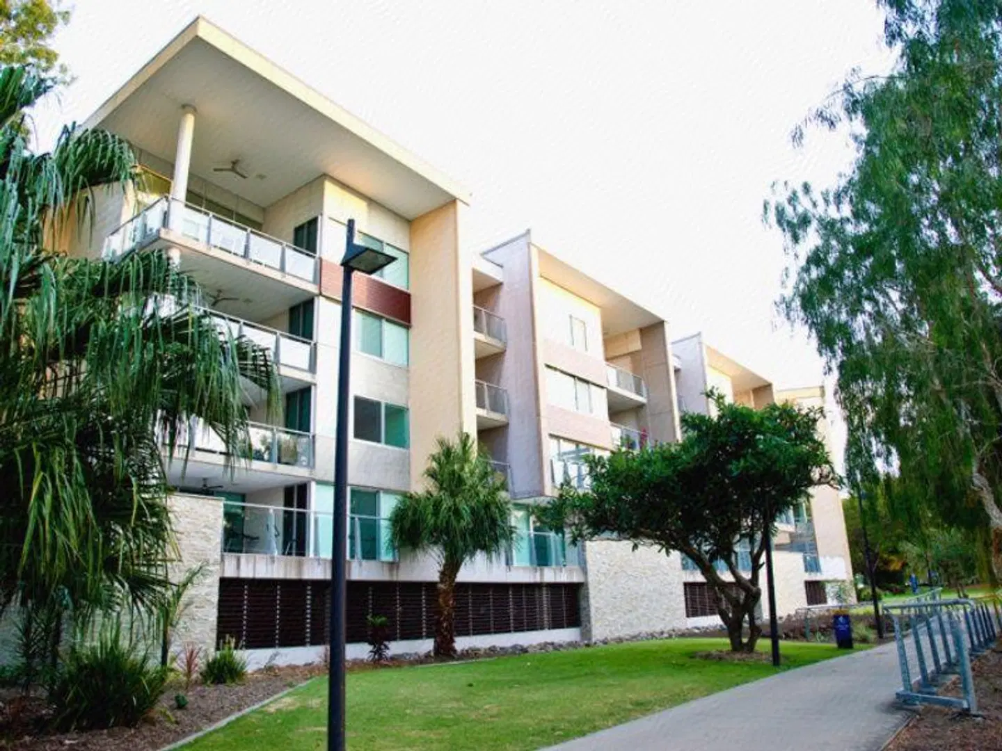 Jacana Apartments EXTERIOR