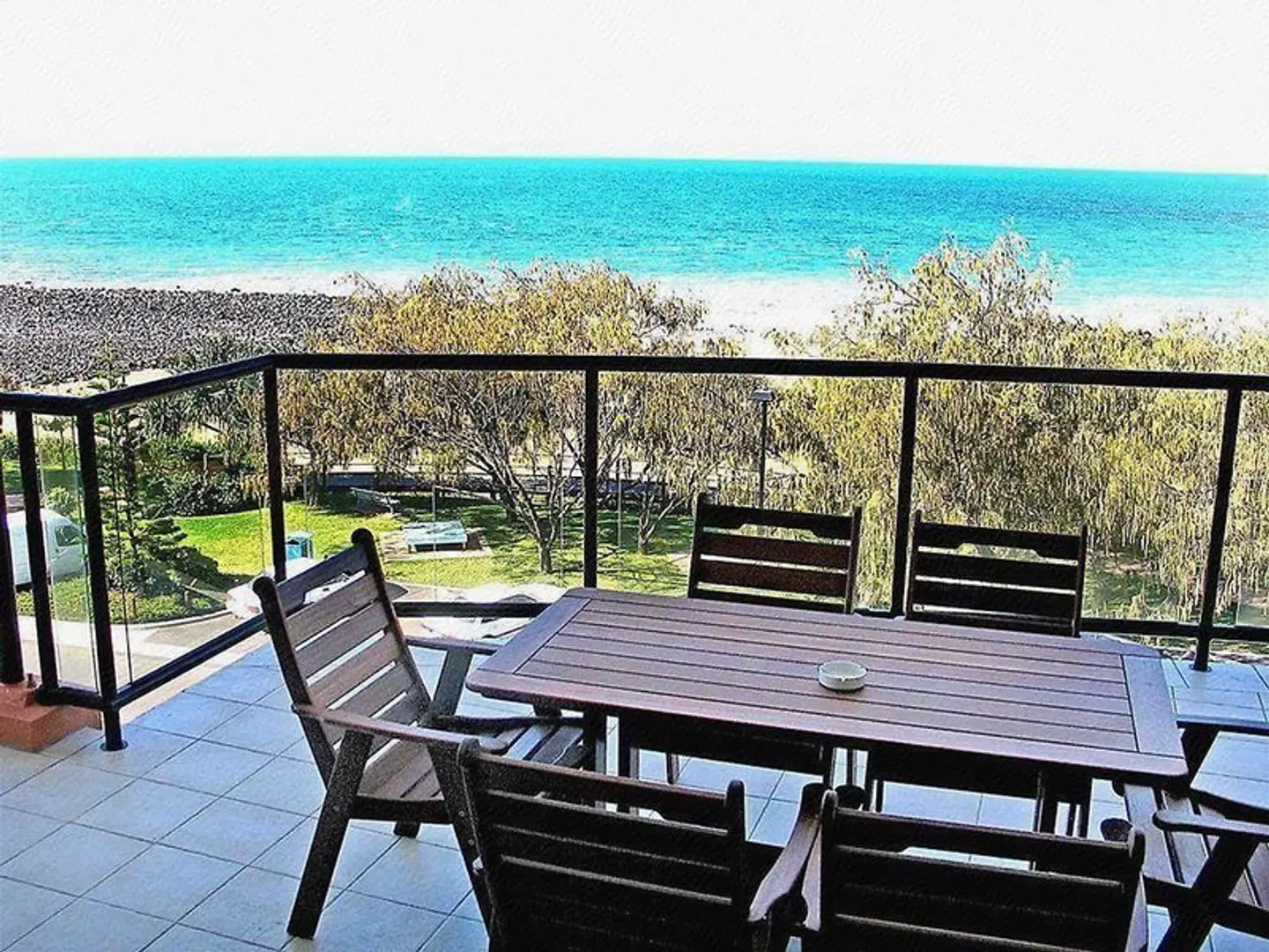 Kacy's Bargara Beach Motel Terrasse