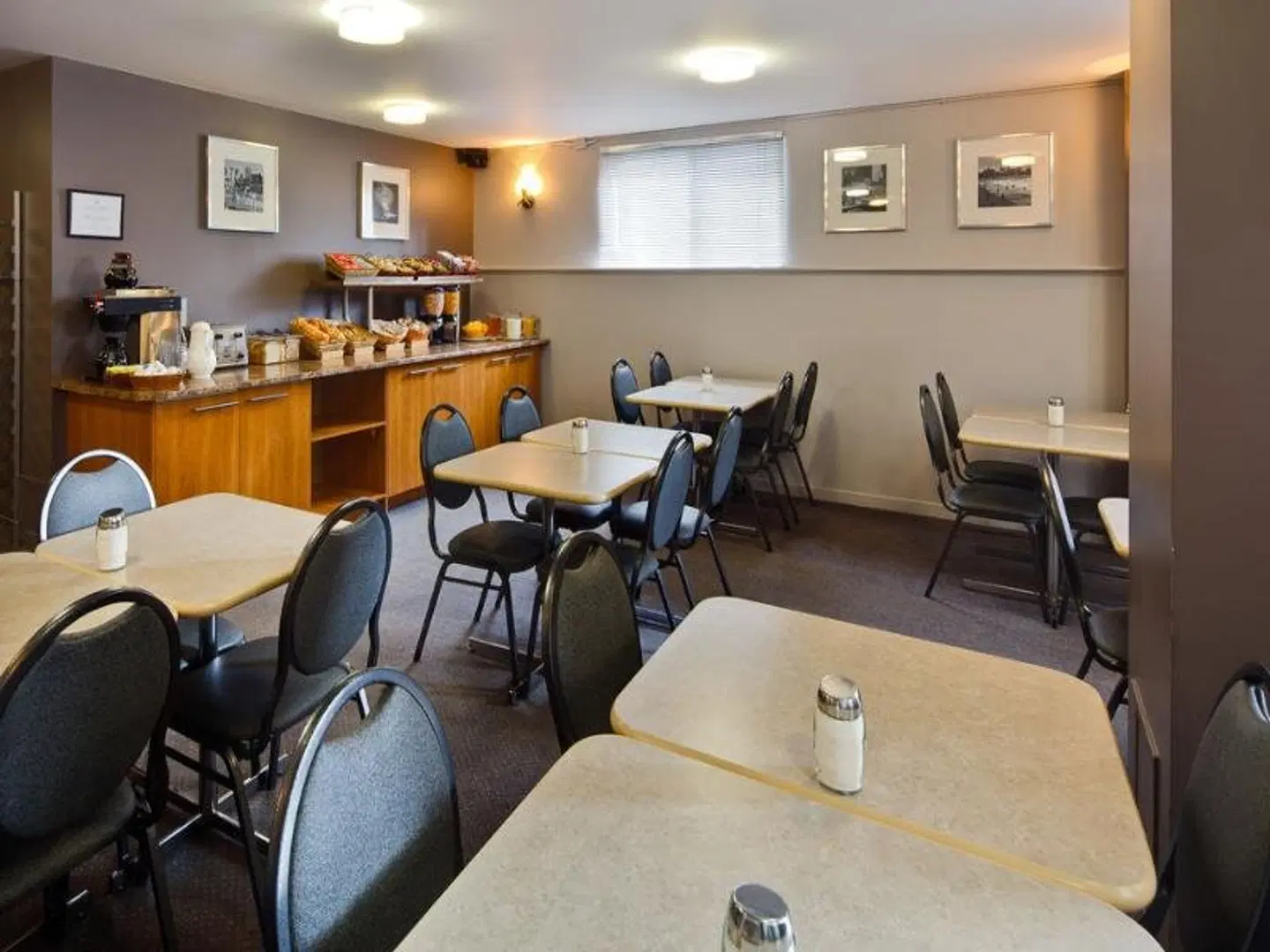 le Roberval Restaurant