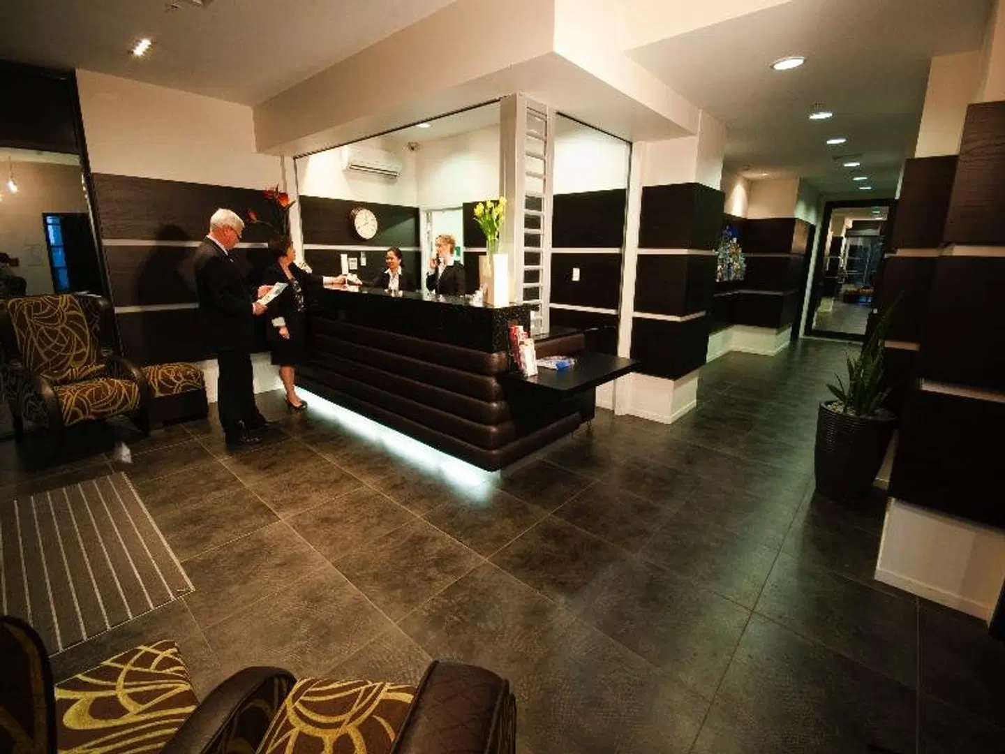 Waldorf St Martins Apartments Hotel LOUNGE_LOBBY