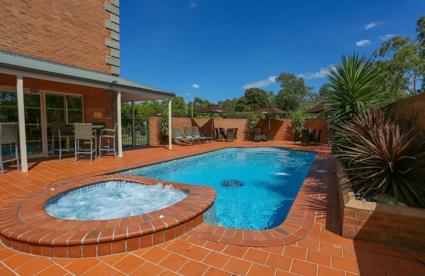 Best Western Plus Albury Hovell Tree Inn OUTDOOR_POOL