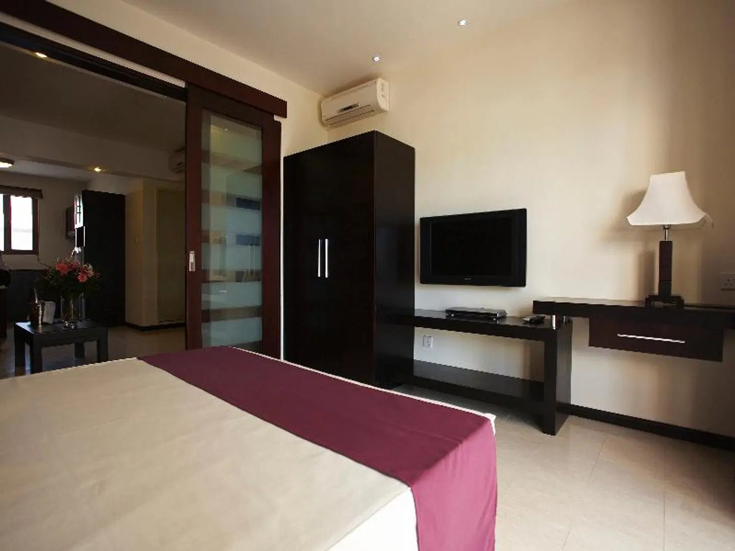Grand Bay Suites ROOM_EXAMPLE