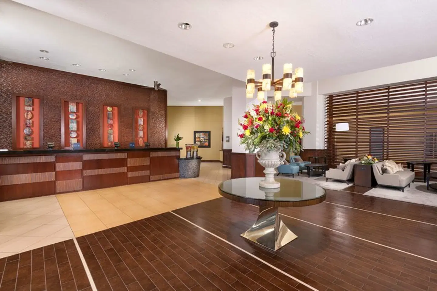 DoubleTree by Hilton Phoenix Mesa LOUNGE_LOBBY