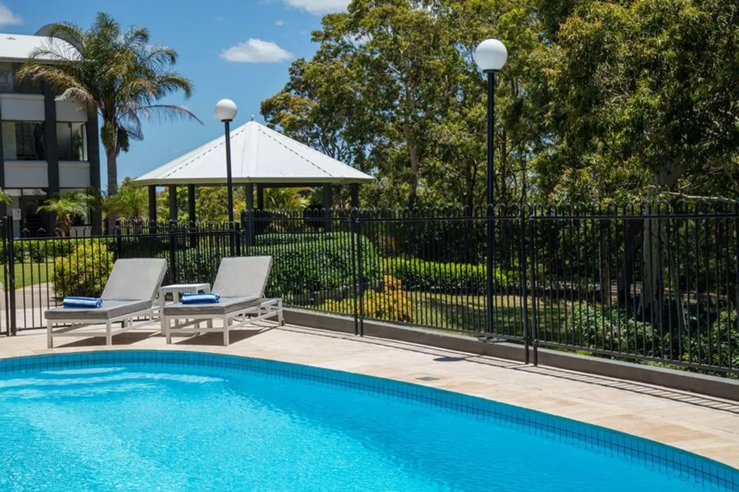 Best Western Plus Apollo International OUTDOOR_POOL