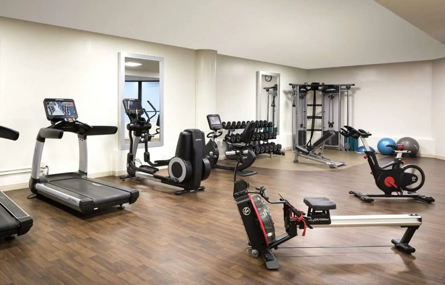 DoubleTree by Hilton Dallas Near the Galleria SPORTS_AND_LEISURE