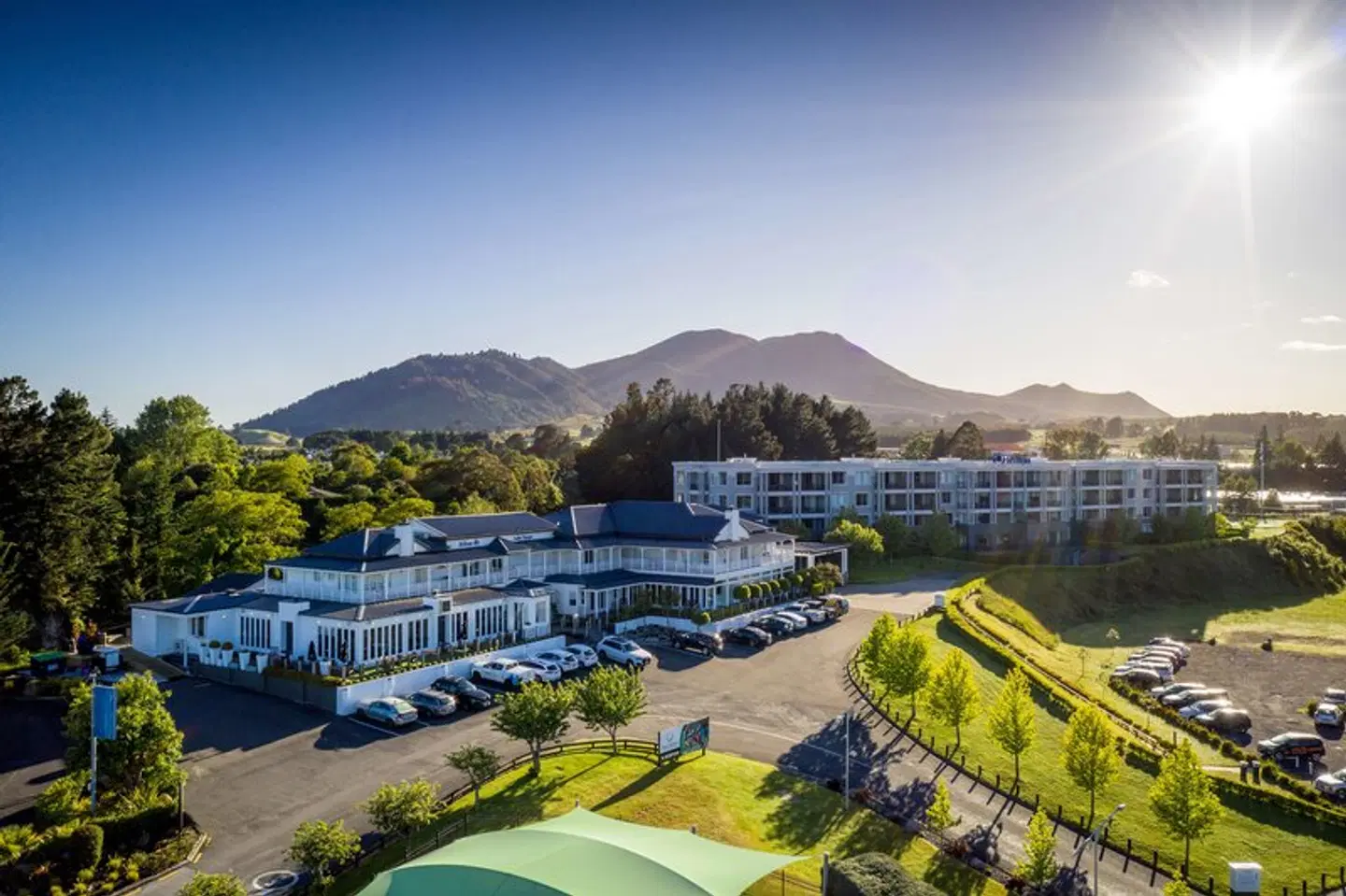 Hilton Lake Taupo LANDSCAPE