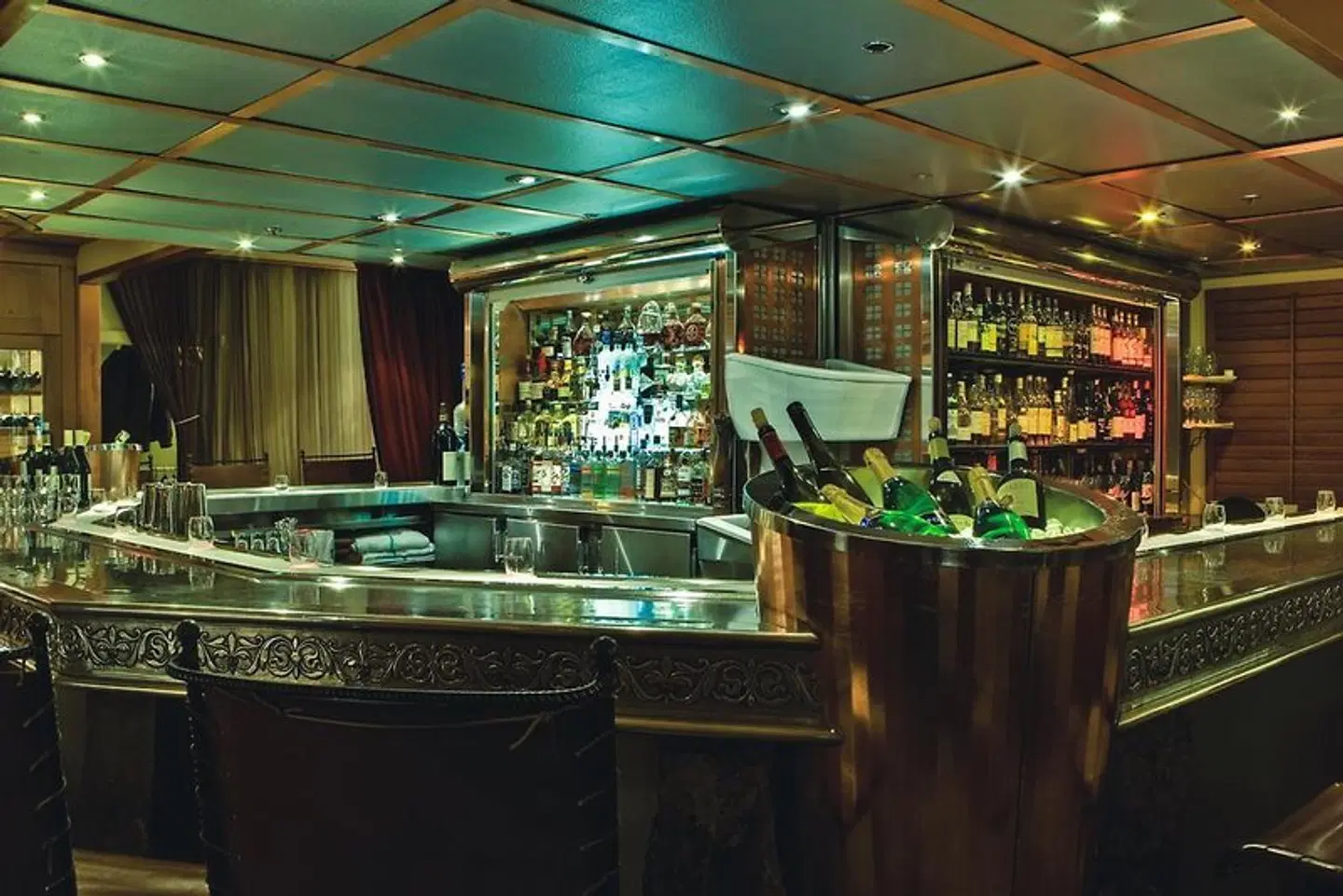 The Listel Hotel Whistler Bar