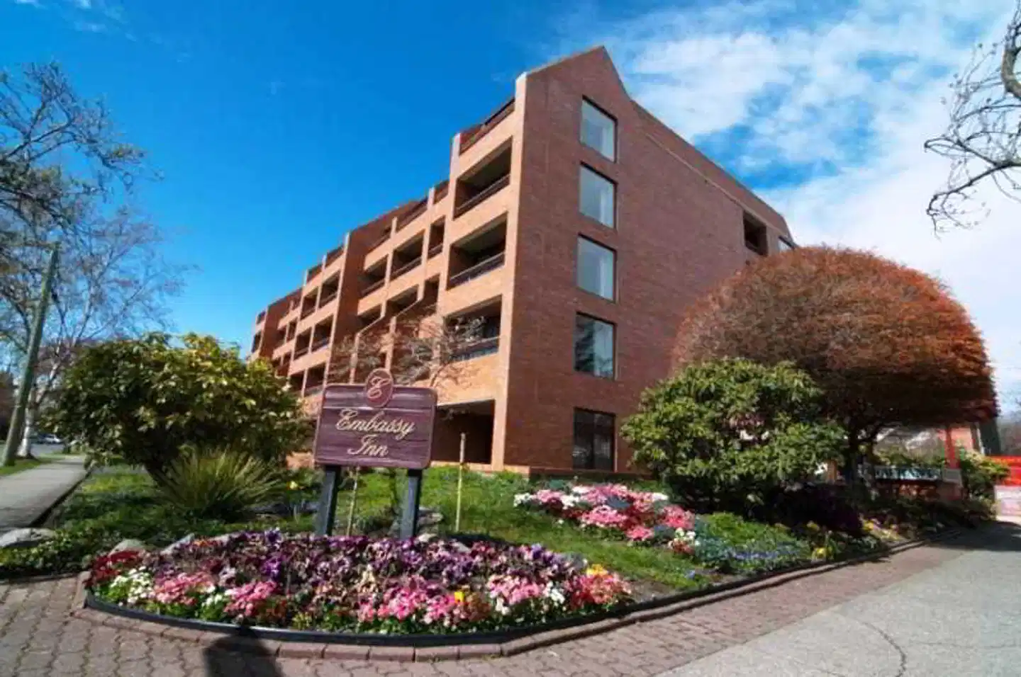The Embassy Inn Aussenansicht