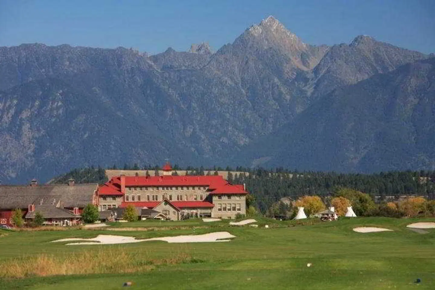 St. Eugene Golf Resort Casino SPORTS_AND_LEISURE