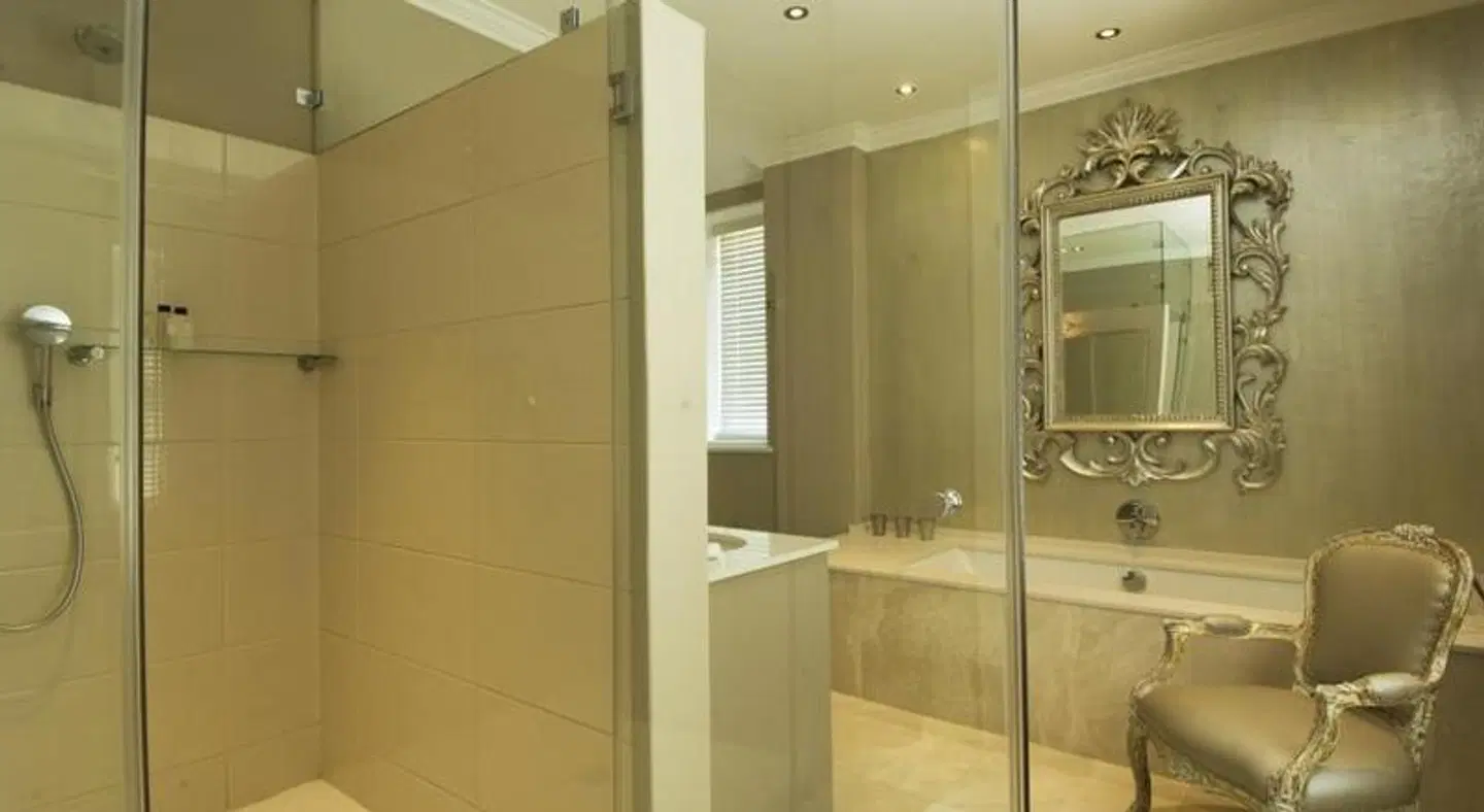 Dock House Boutique Hotel by NEWMARK Badezimmer