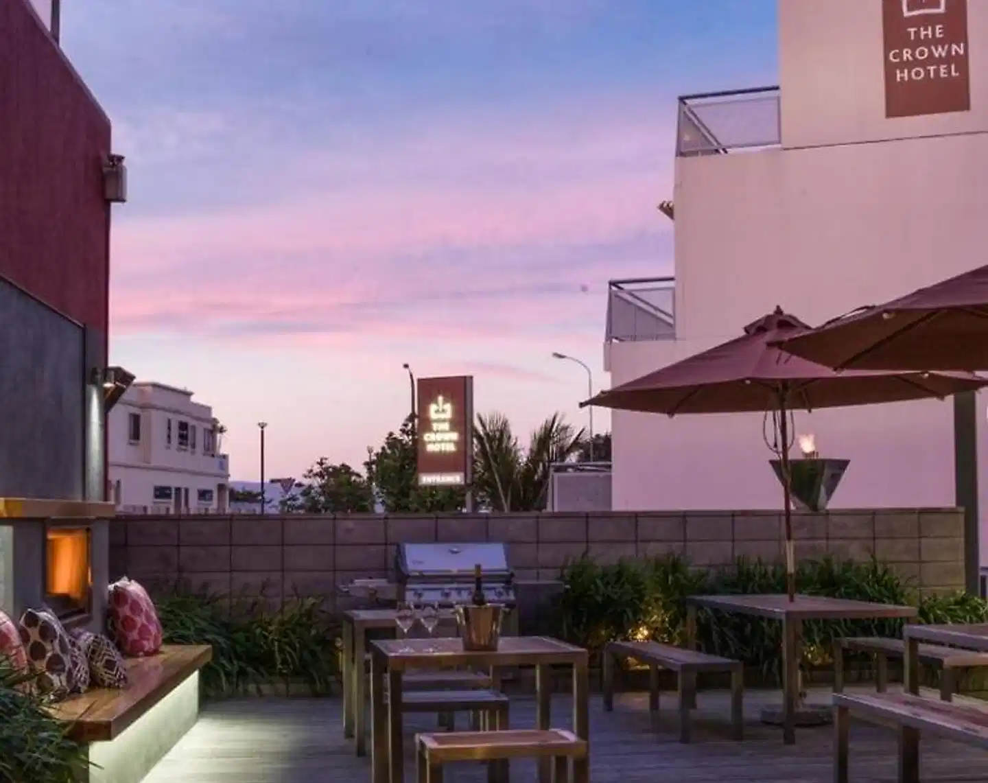 The Crown Hotel Terrasse