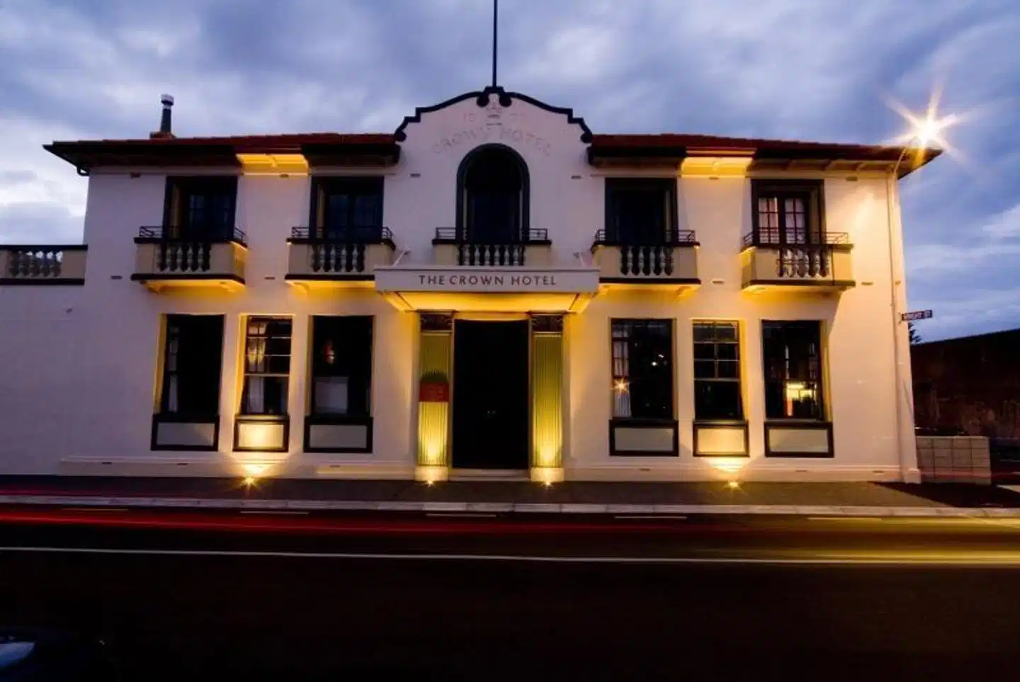 The Crown Hotel Aussenansicht